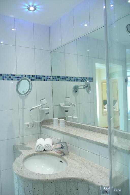 Hotel Seehotel Neue Liebe 3*